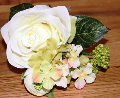 Bouquet Rosen-Ranukel - Stiel ca. 20 cm in weiß-creme Kunstblume