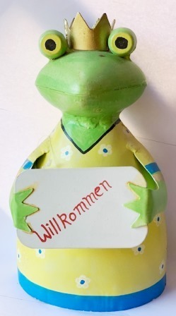 Zaunfigur Zaunhocker "Frosch Willkommen" gelbes Kleid 13x12x22 cm